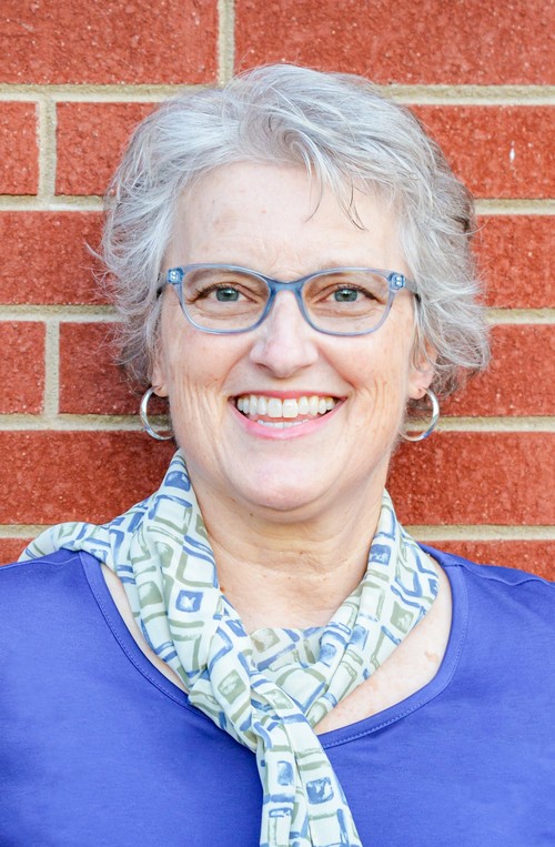 Ellen Carter 